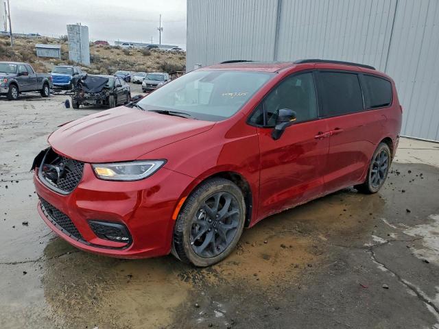  Salvage Chrysler Pacifica