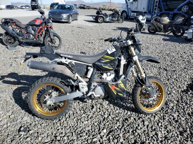  Salvage Suzuki Dirtbike