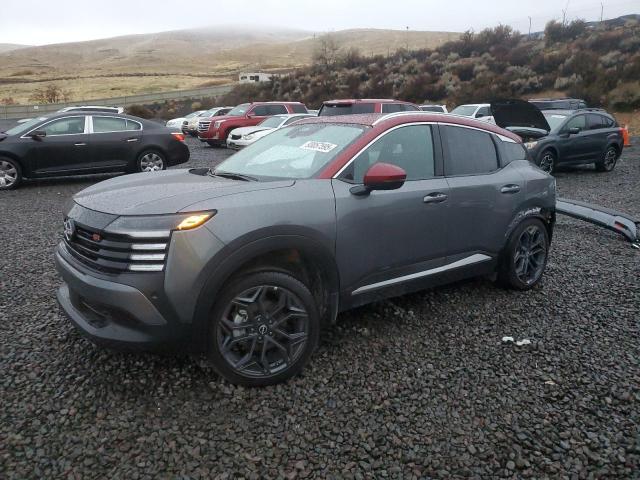  Salvage Nissan Kicks