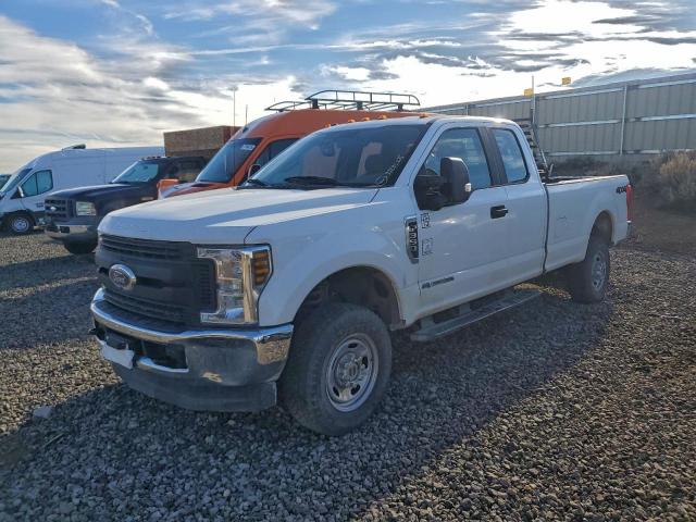  Salvage Ford F-350