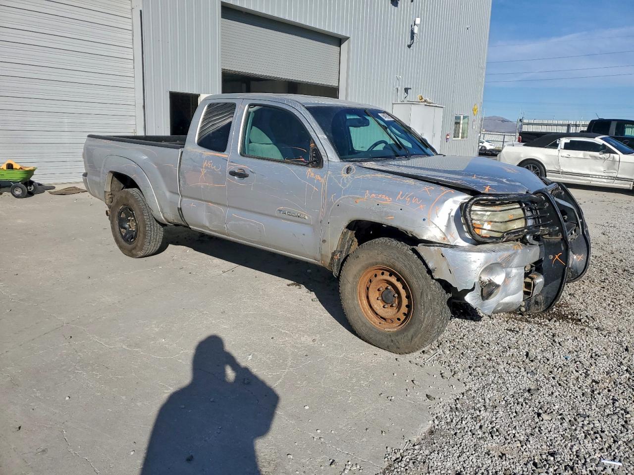 Toyota Tacoma Access Cab Image 4