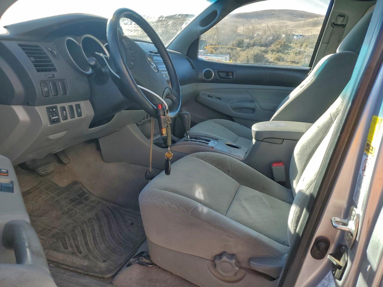Toyota Tacoma Access Cab Image 12
