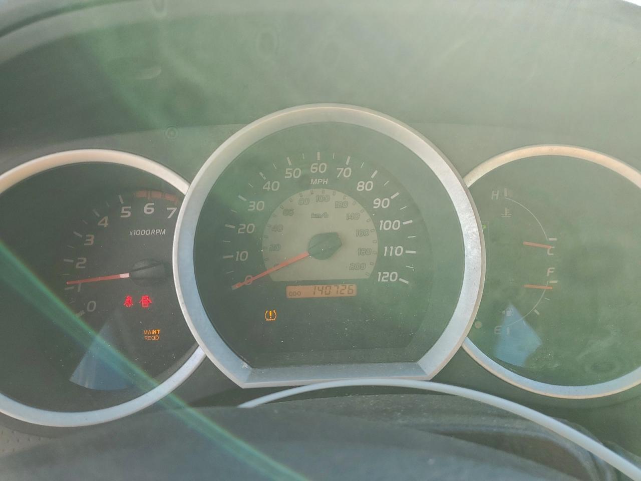 Toyota Tacoma Access Cab Image 10