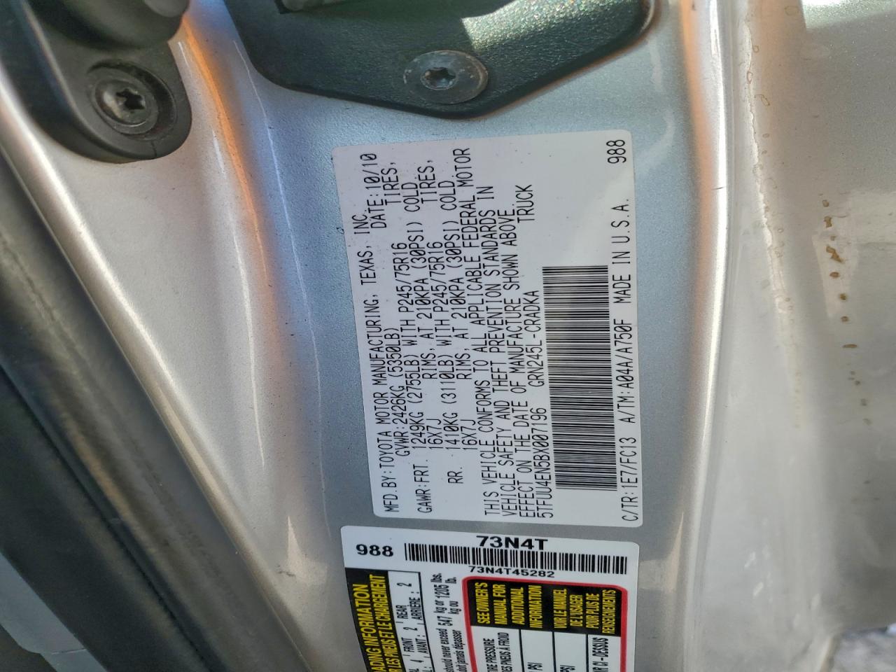 Toyota Tacoma Access Cab Image 11