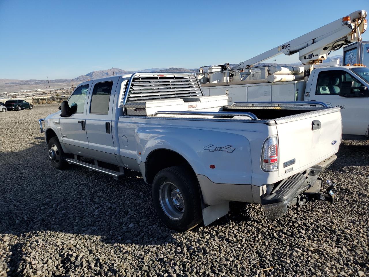 Ford F-350 Super Duty Image 12