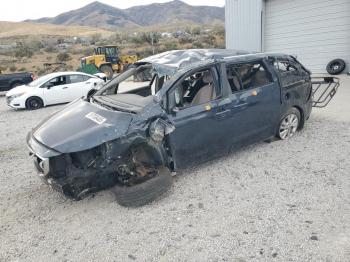  Salvage Kia Sedona
