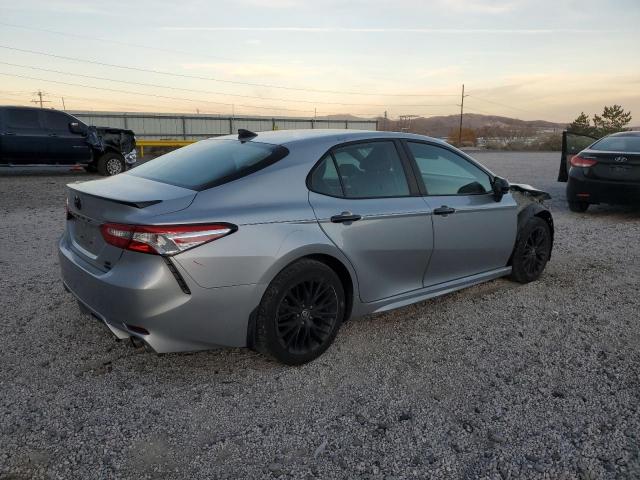 Toyota Camry Se Image 3