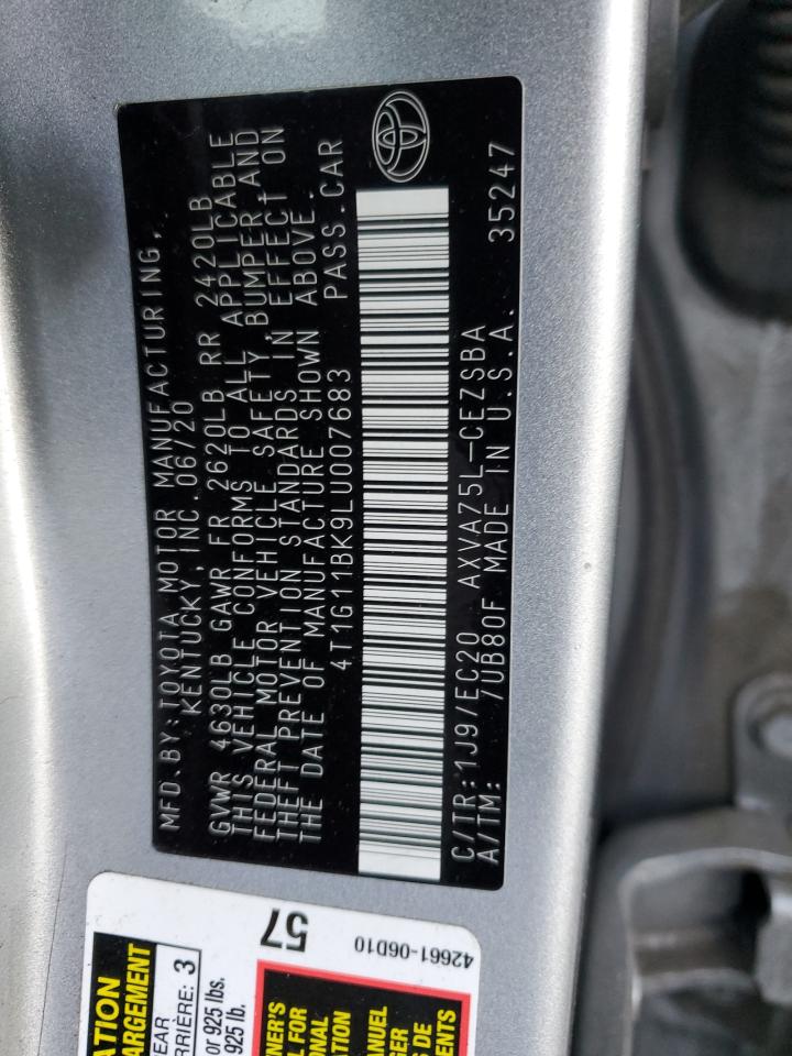 Toyota Camry Se Image 8