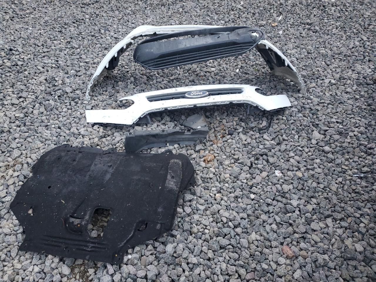 Ford Transit Xlt Image 8