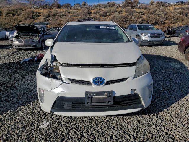 Toyota Prius Image 2