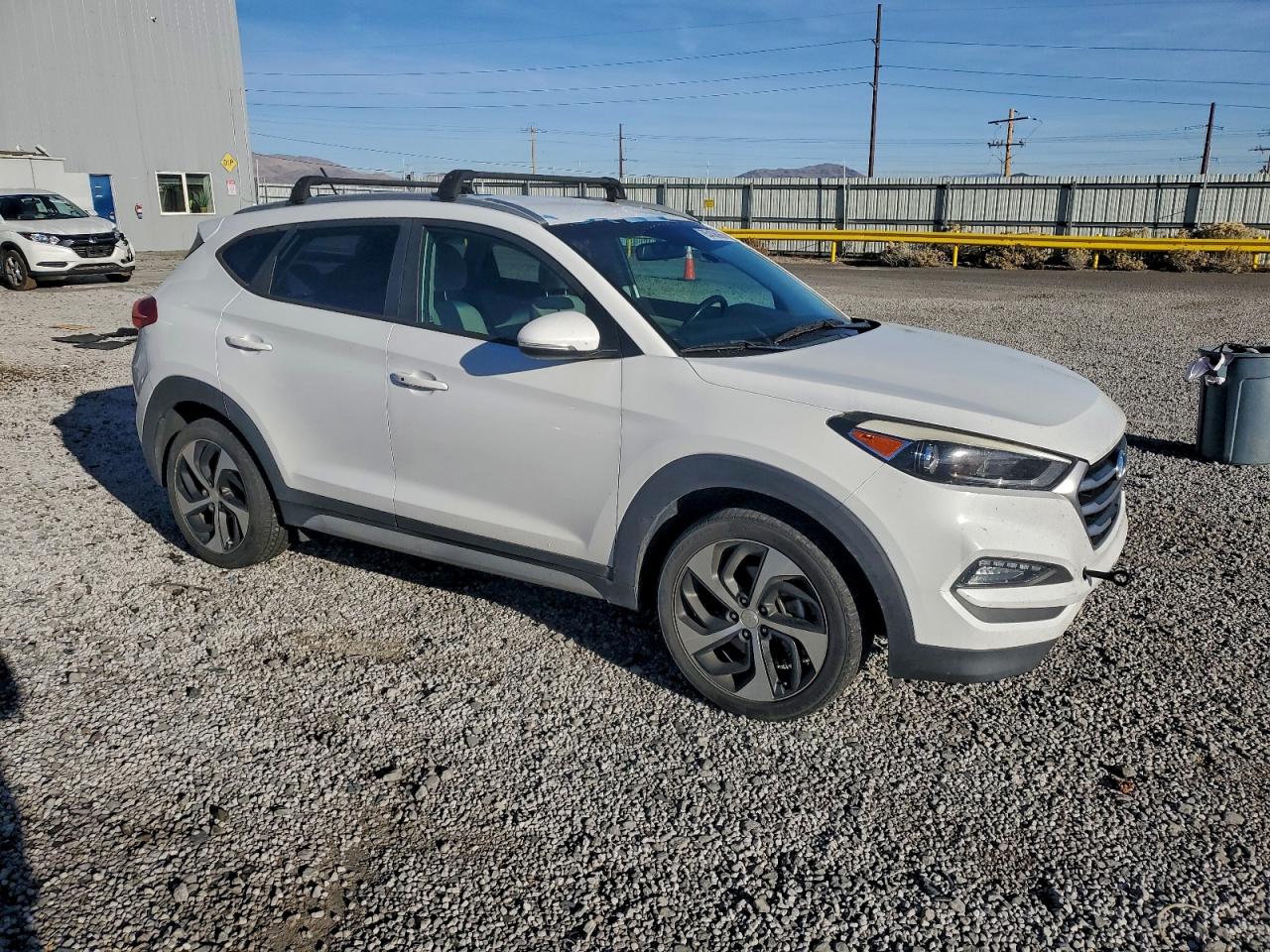 Hyundai TUCSON Limited Image 12