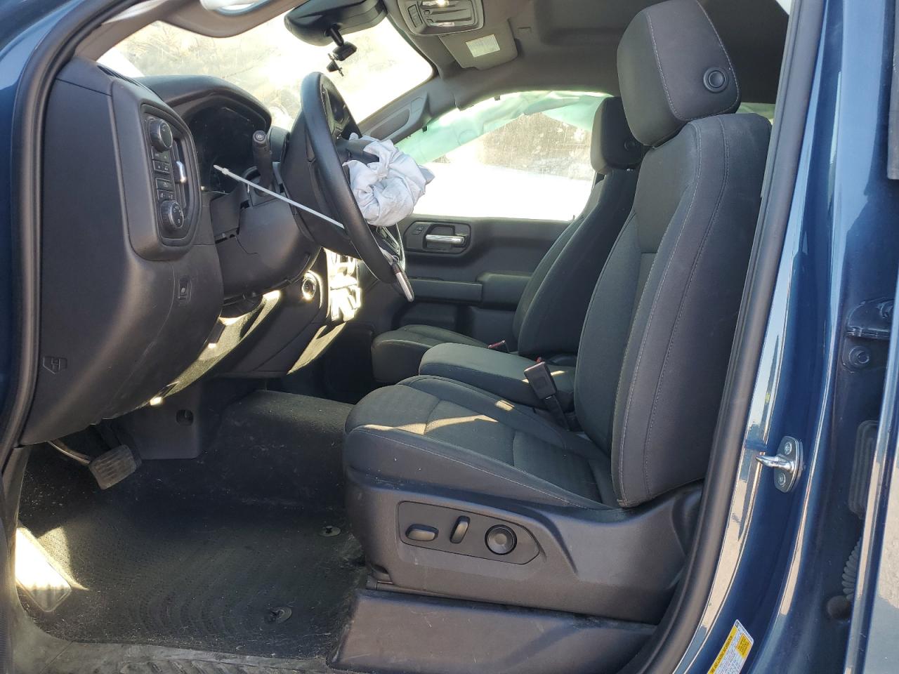 Chevrolet Silverado K1500 Custom Image 4