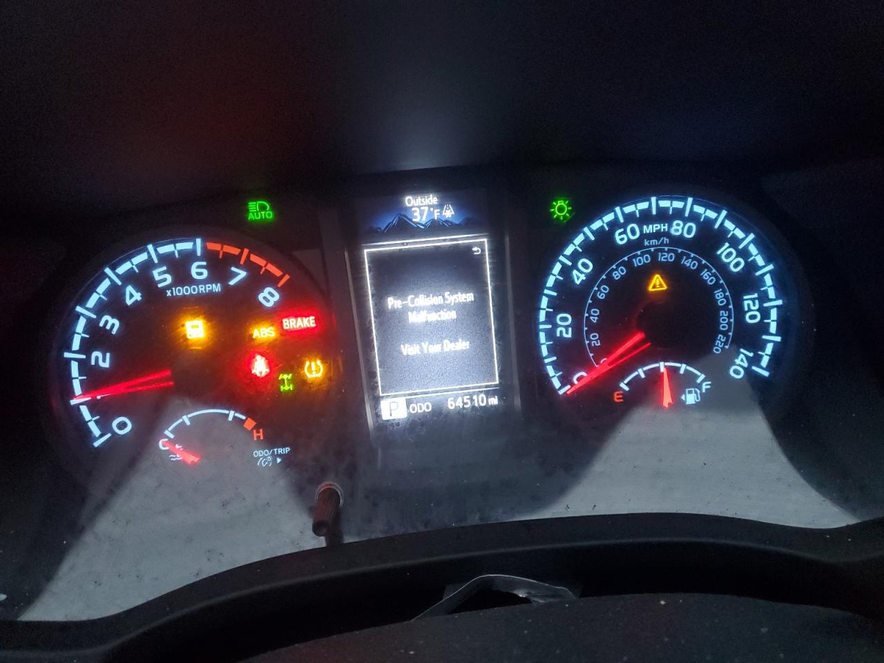 Toyota Tacoma Double Cab Image 7