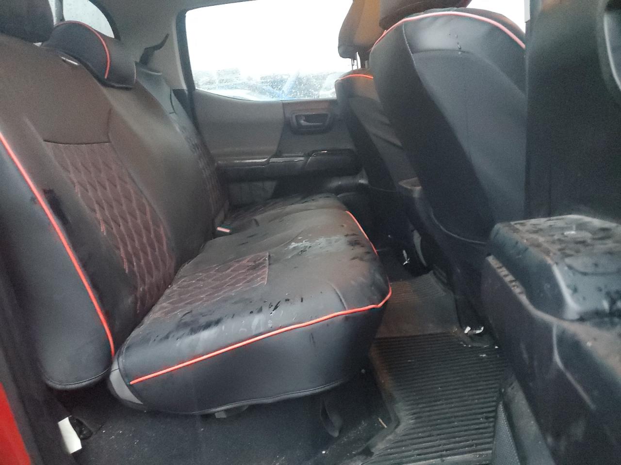 Toyota Tacoma Double Cab Image 10