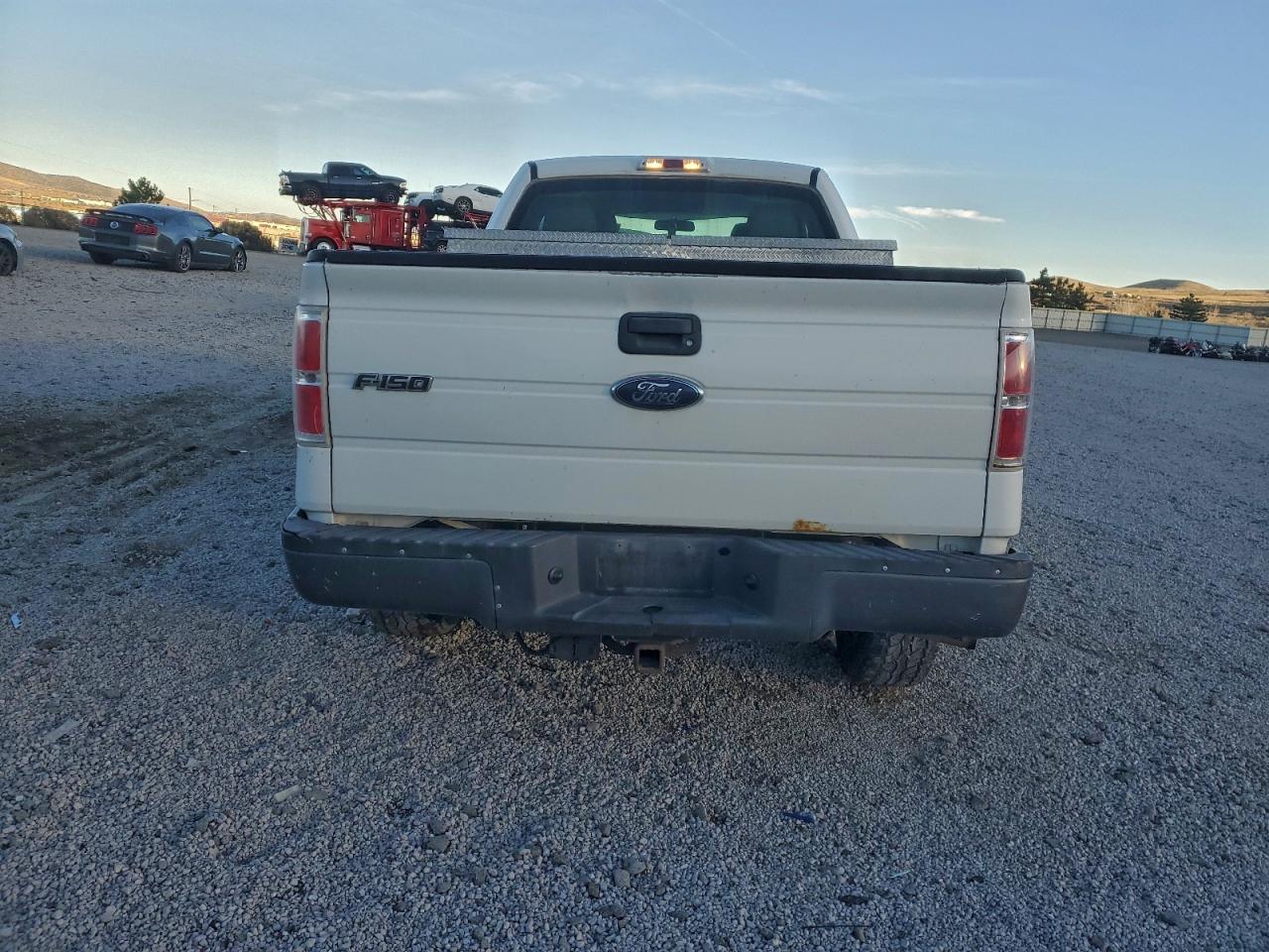 Ford F-150 Super Cab Image 5