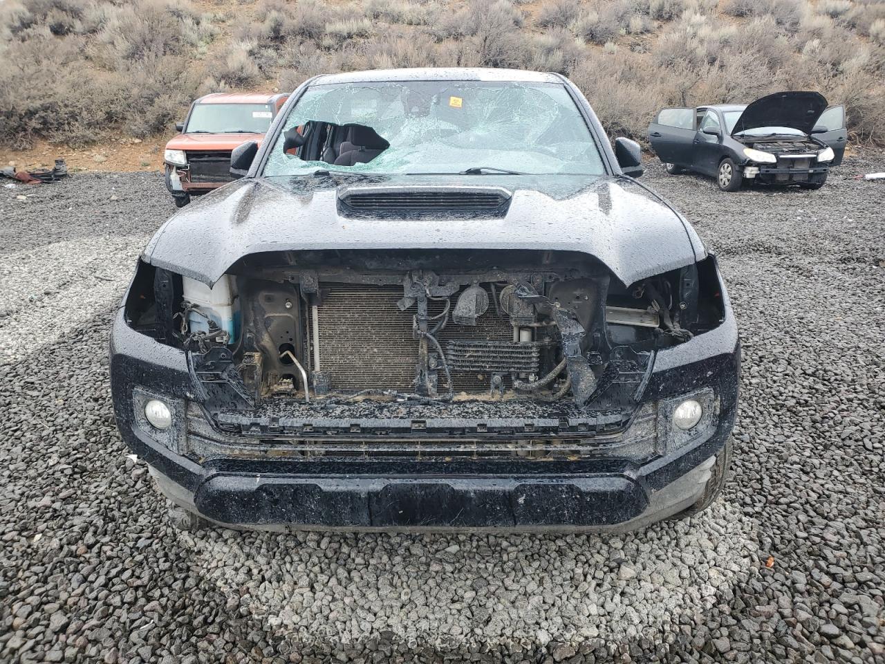 Toyota Tacoma Double Cab Image 12