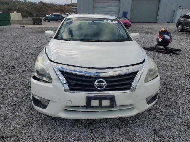 Nissan Altima 2.5 Image 2