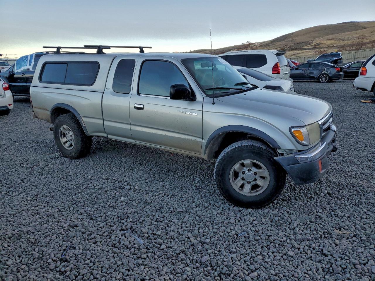 Toyota Tacoma Xtracab Image 4