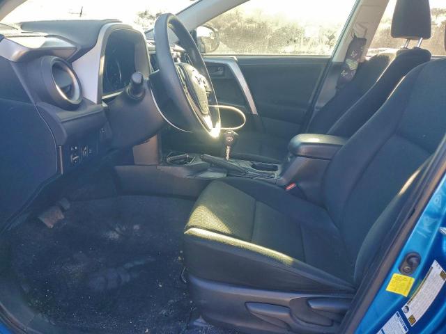 Toyota RAV4 Le Image 12