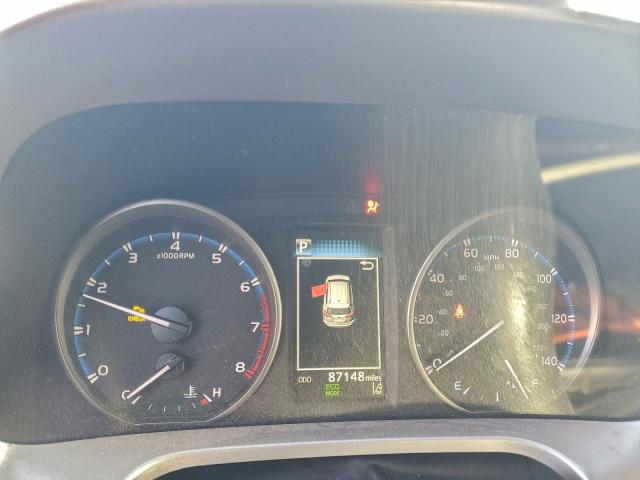 Toyota RAV4 Le Image 9