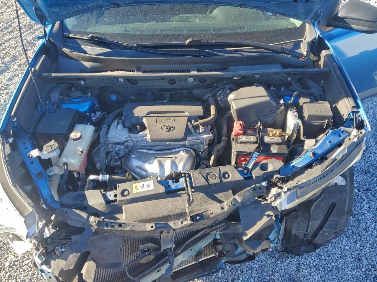 Toyota RAV4 Le Image 11