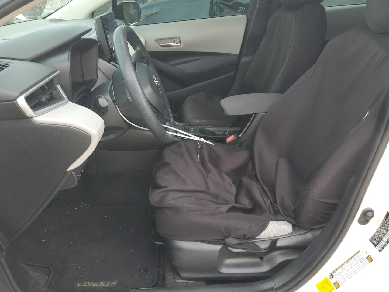 Toyota Corolla L Image 7