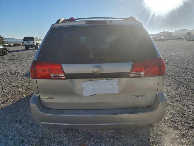 Toyota Sienna Ce Image 3