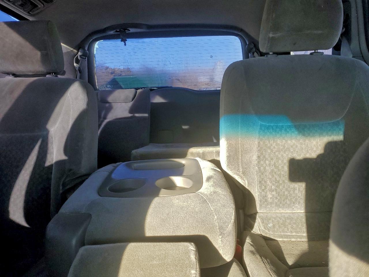 Toyota Sienna Ce Image 12