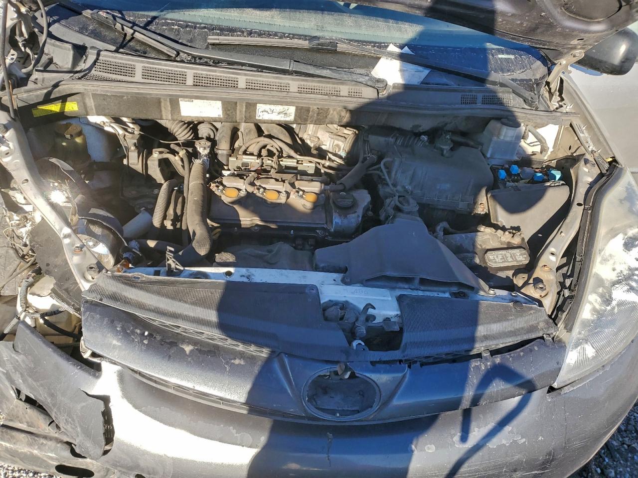 Toyota Sienna Ce Image 11