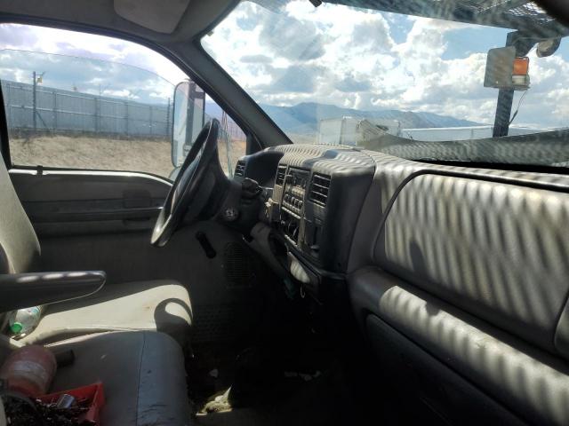 Ford F-750 Super Duty Image 4