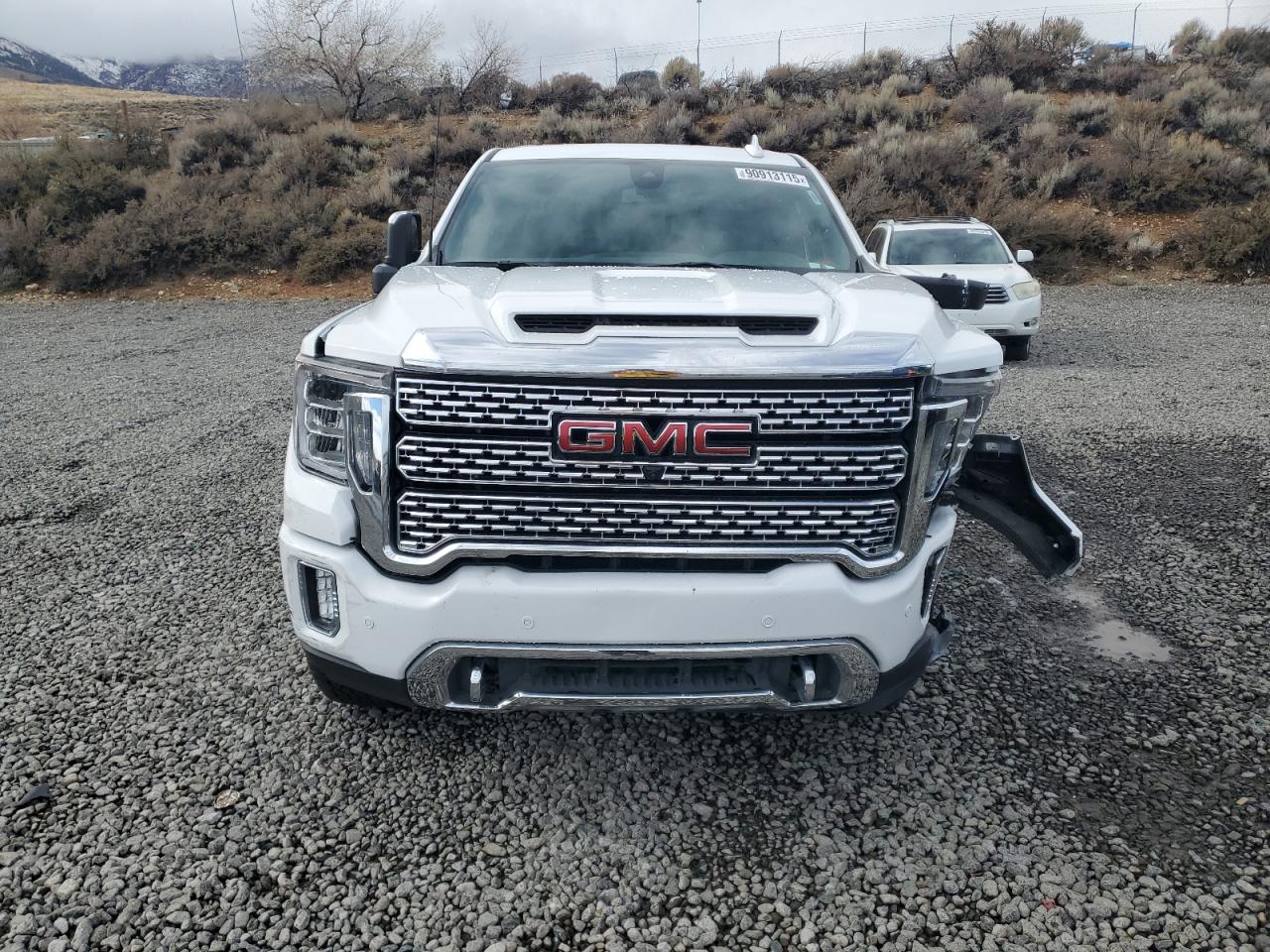 GMC Sierra K2500 Denali Image 12