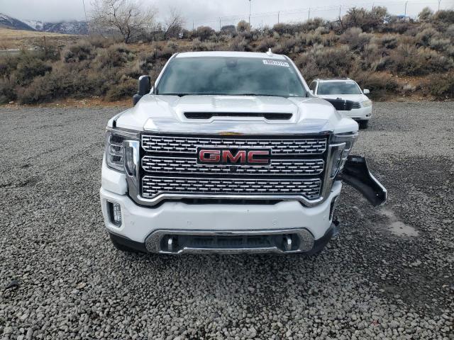 GMC Sierra K2500 Denali Image 12