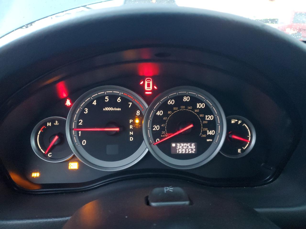 Subaru Legacy 2.5i Image 8