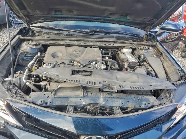 Toyota Camry Le Image 11