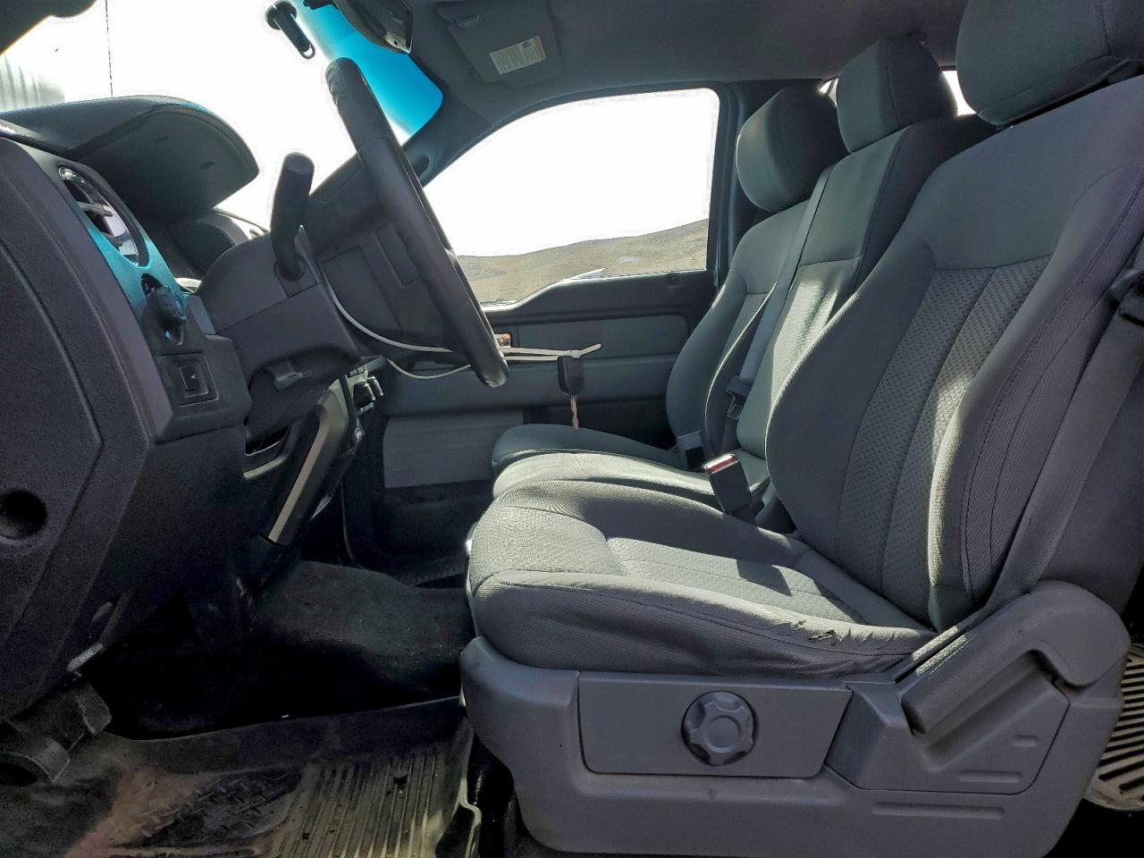 Ford F-150 Supercrew Image 11