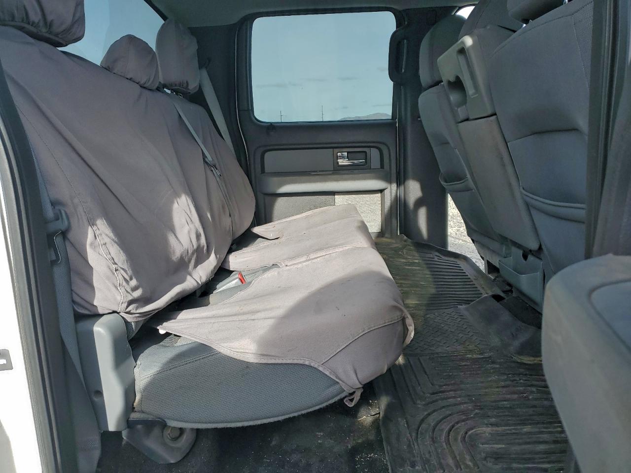 Ford F-150 Supercrew Image 8