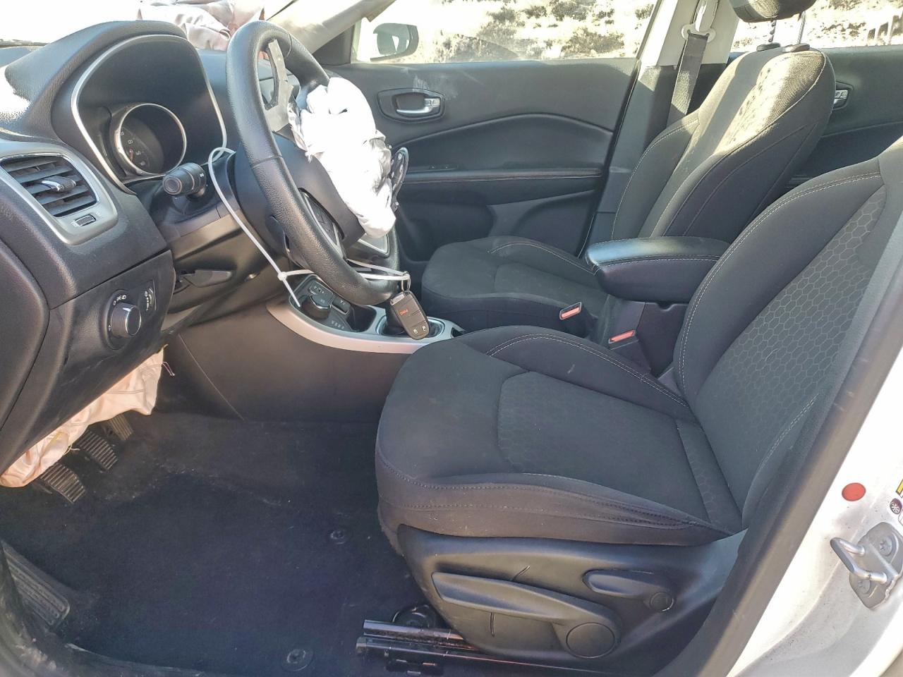 Jeep Compass Sport Image 2