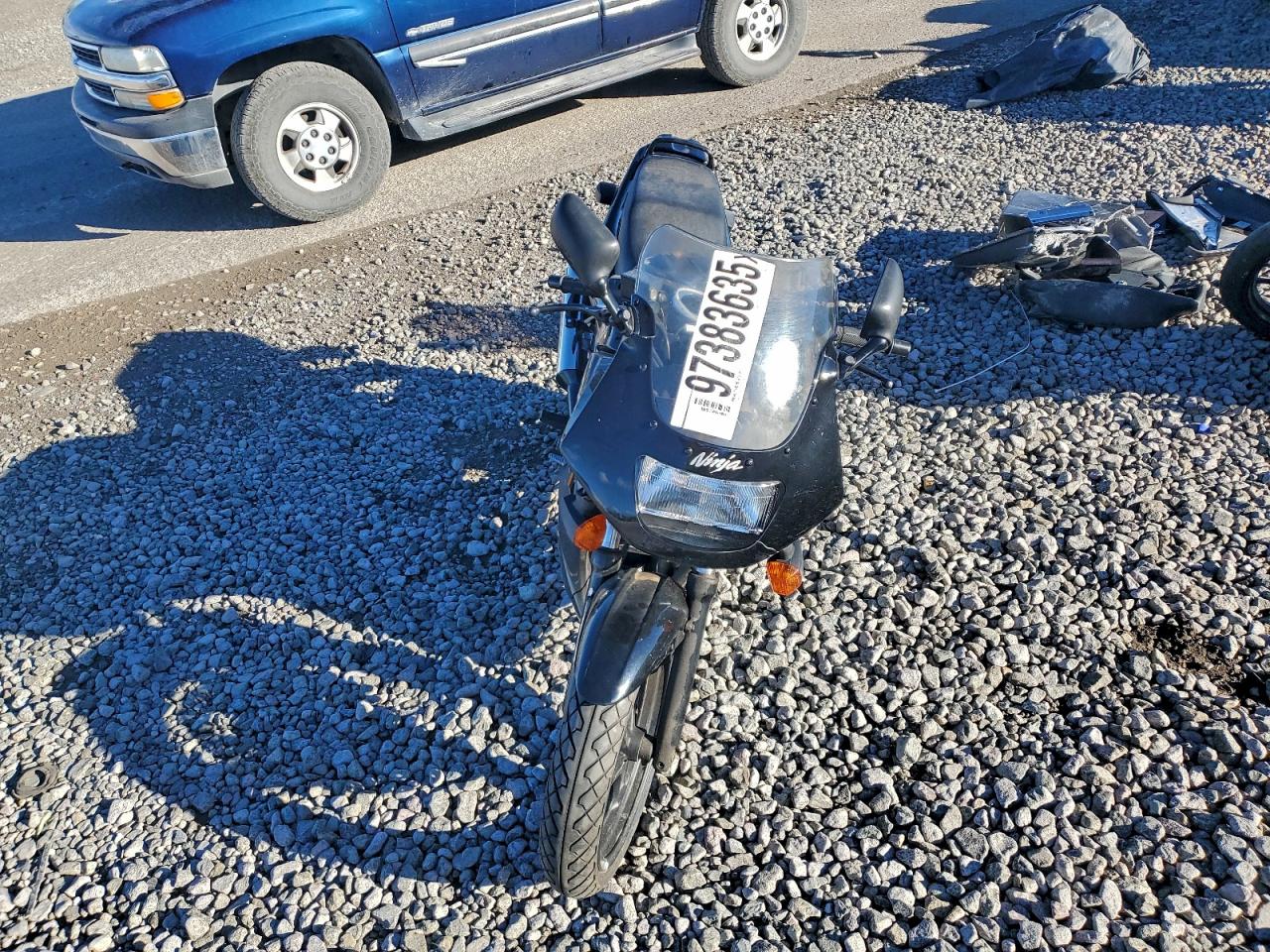 Kawasaki Ninja 500 D Image 2