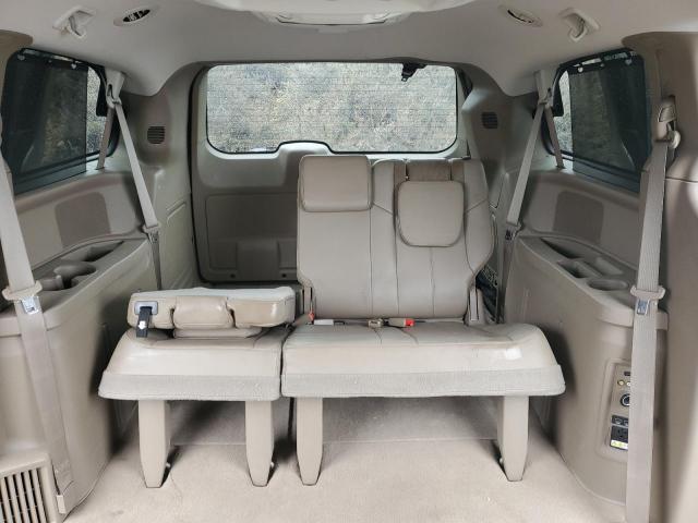 Chrysler Minivan Limited Platinum Image 11