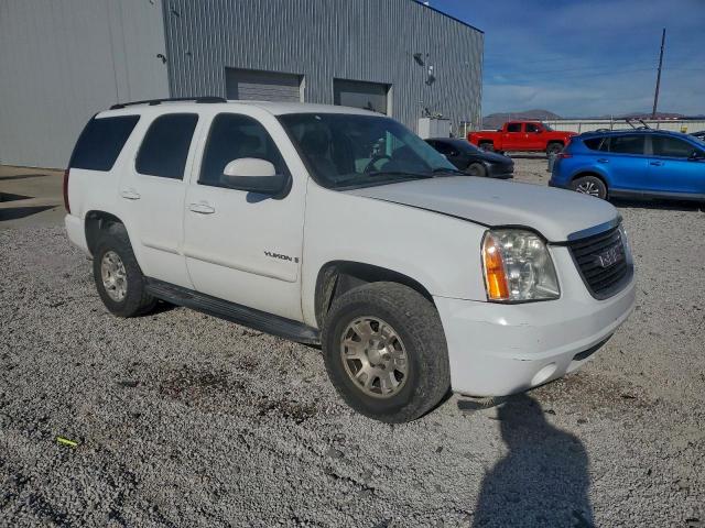 GMC Yukon Image 3