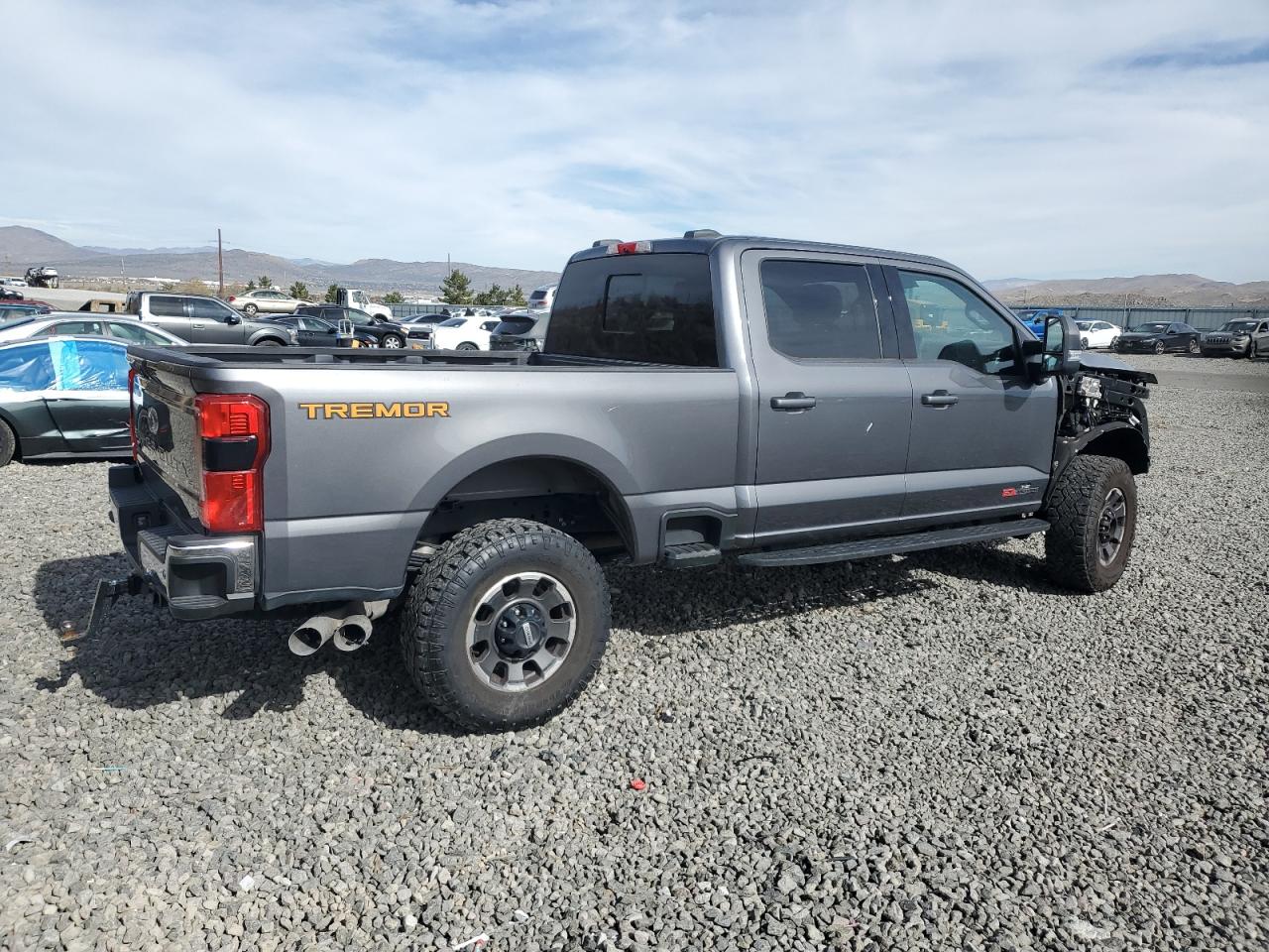 Ford F-250 Super Duty Image 5