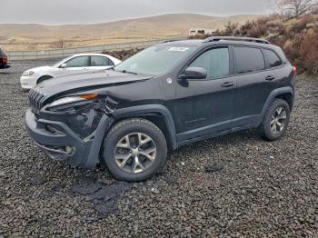  Salvage Jeep Cherokee