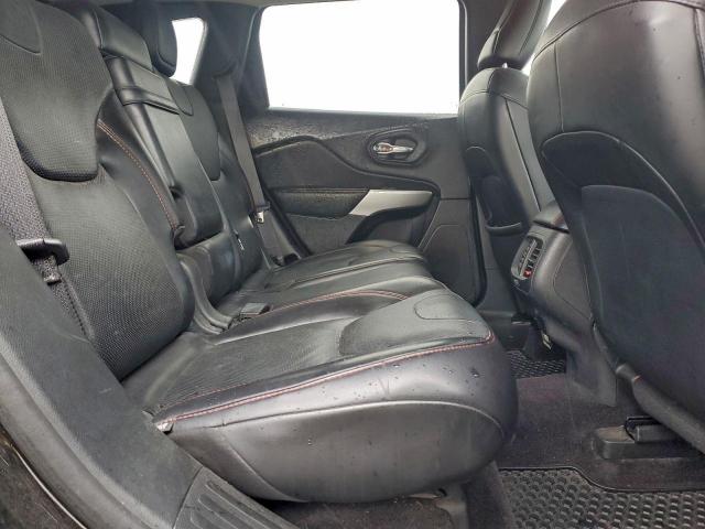 Jeep Cherokee Trailhawk Image 9