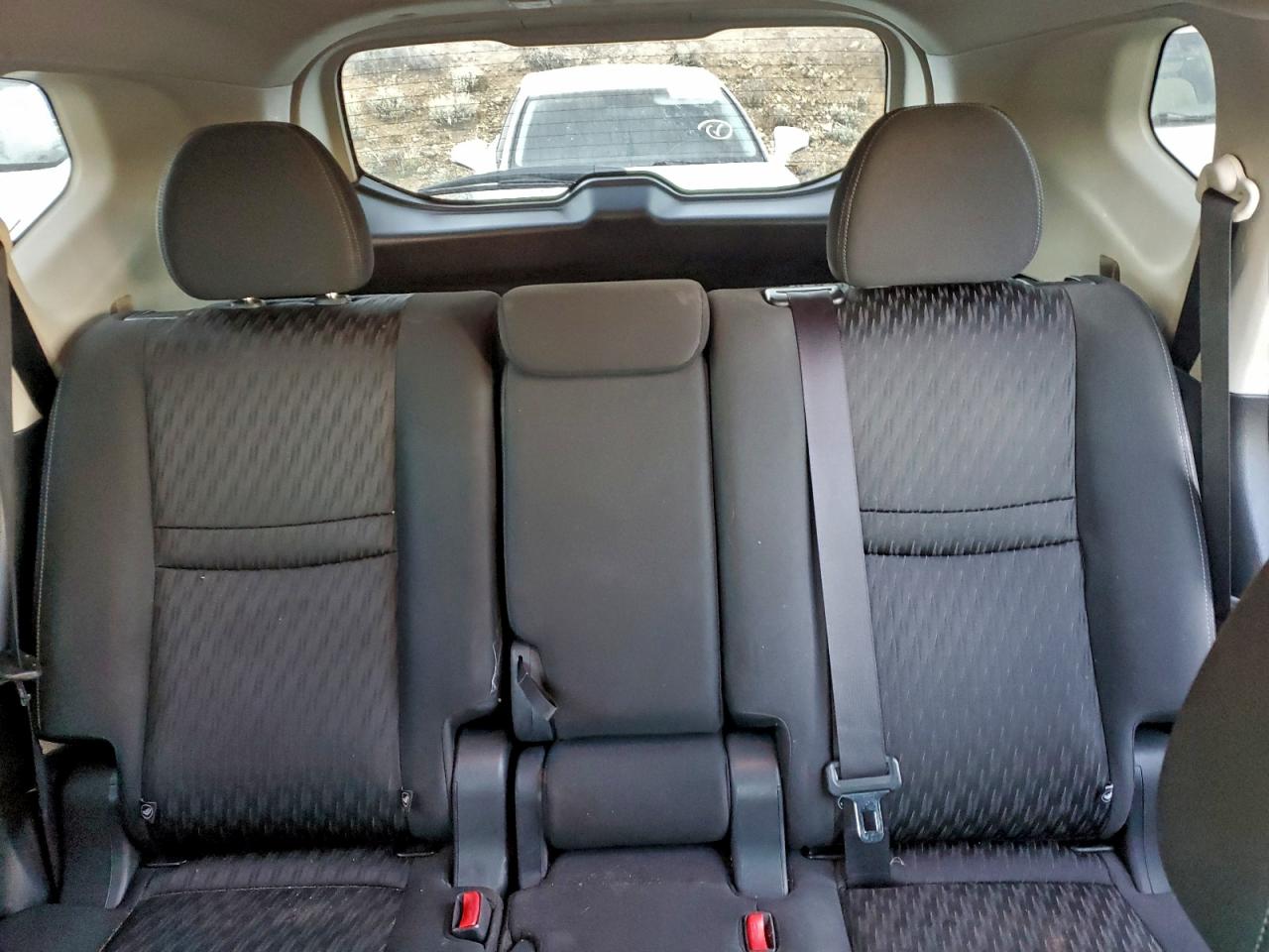 Nissan Rogue S Image 12