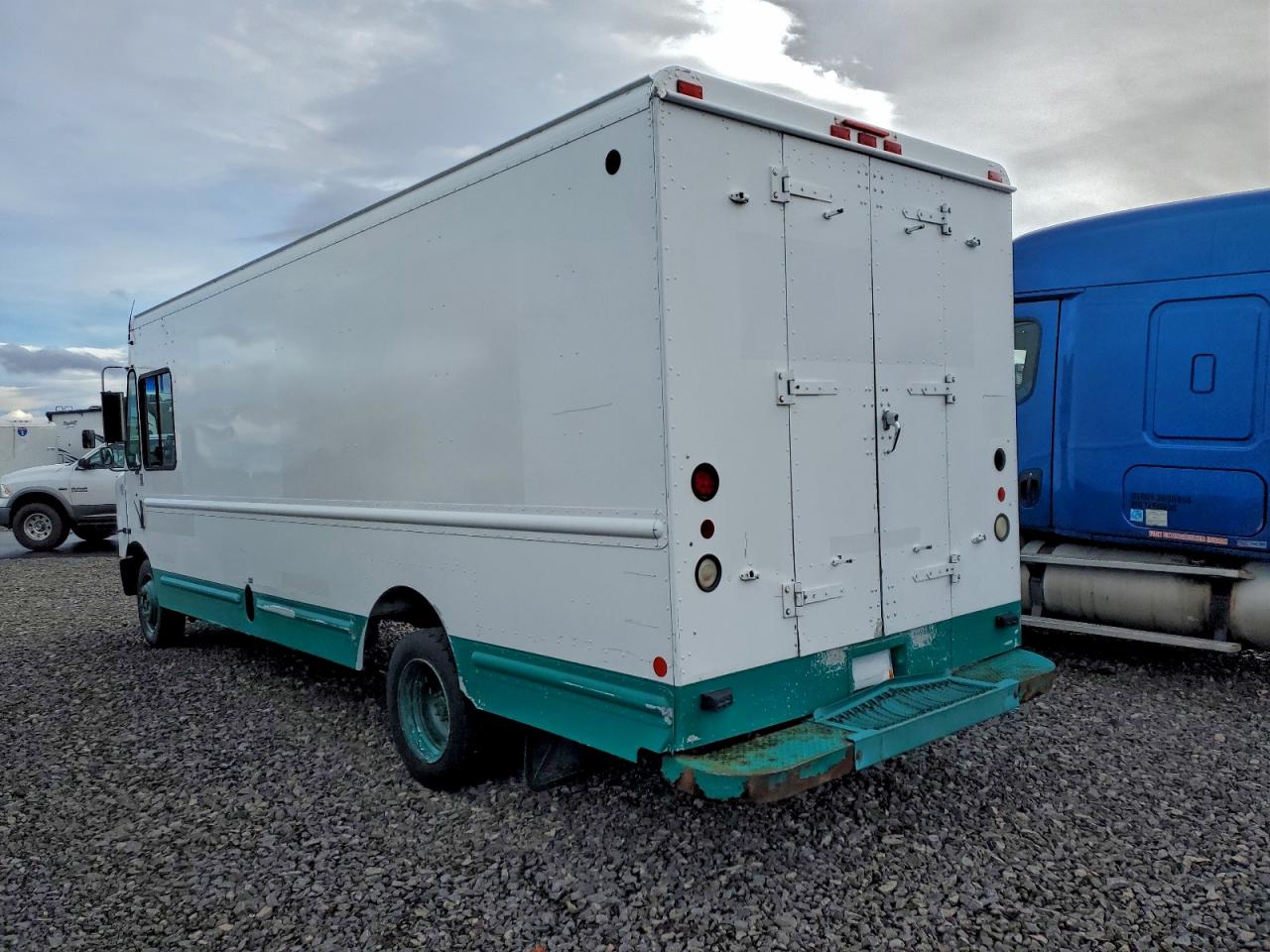 Freightliner Mt45 M Line Walk-in Van Image 7