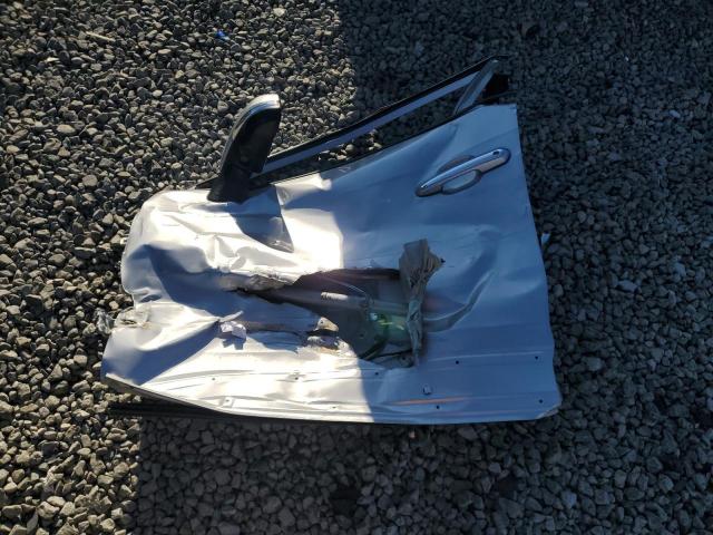 Toyota RAV4 Limited Image 12