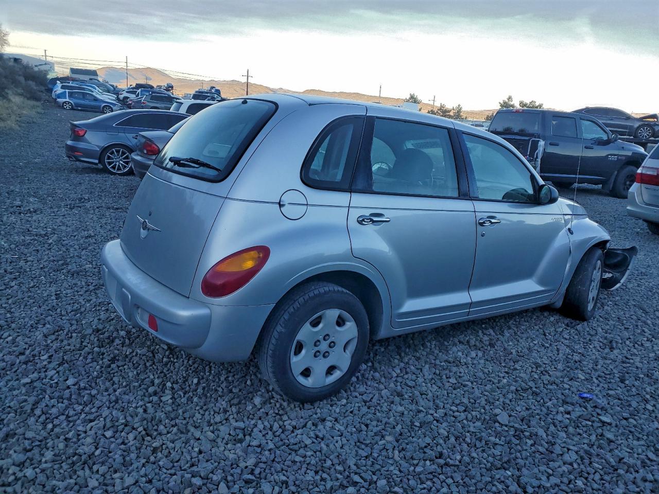 Chrysler PT Cruiser Image 13