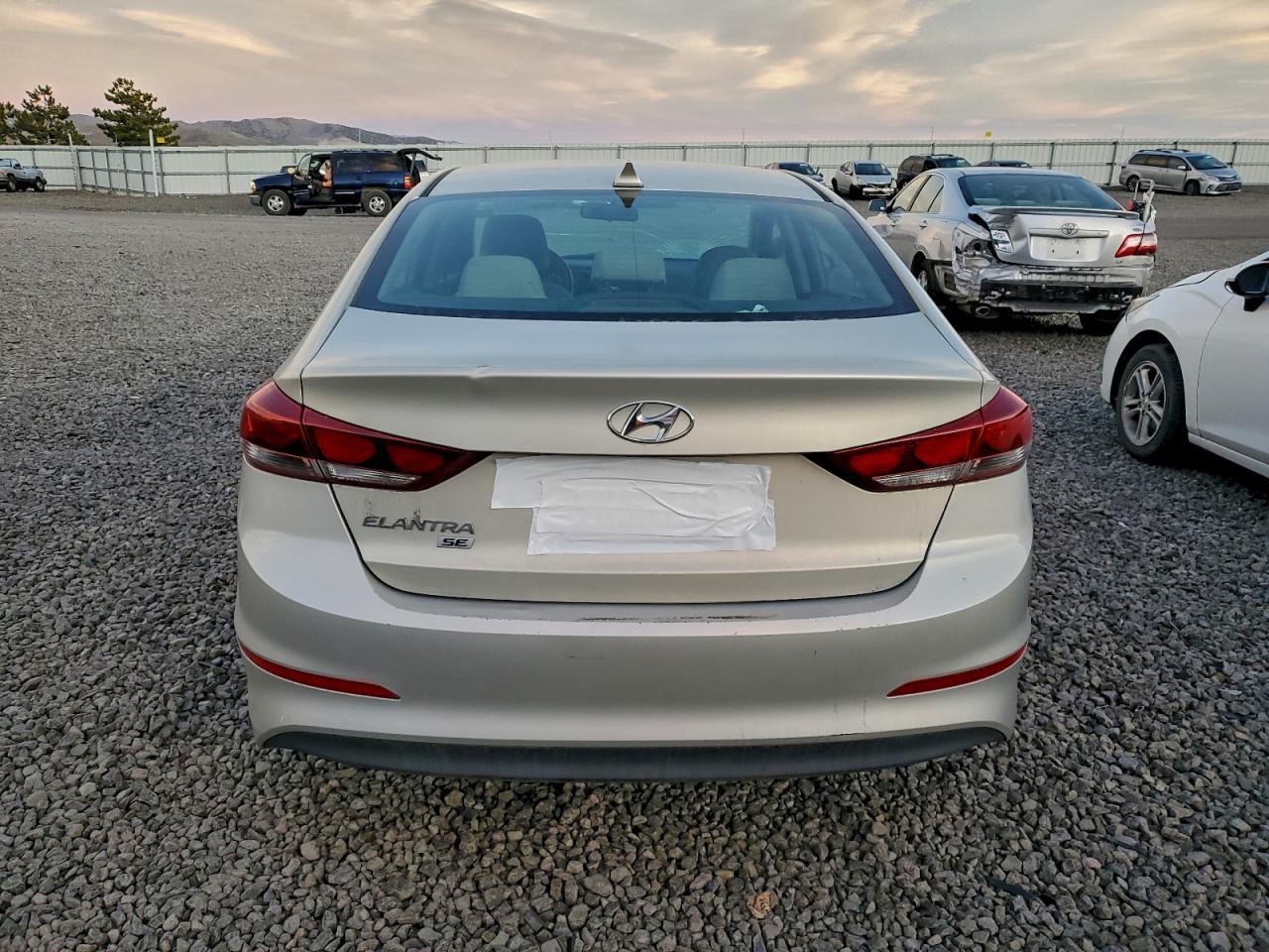 Hyundai ELANTRA Se Image 9