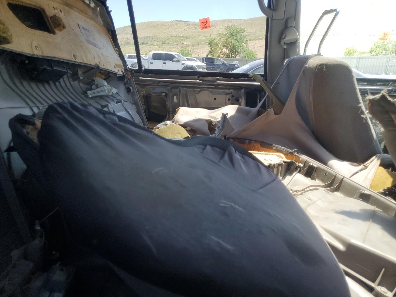 Toyota Sequoia Sr5 Image 11