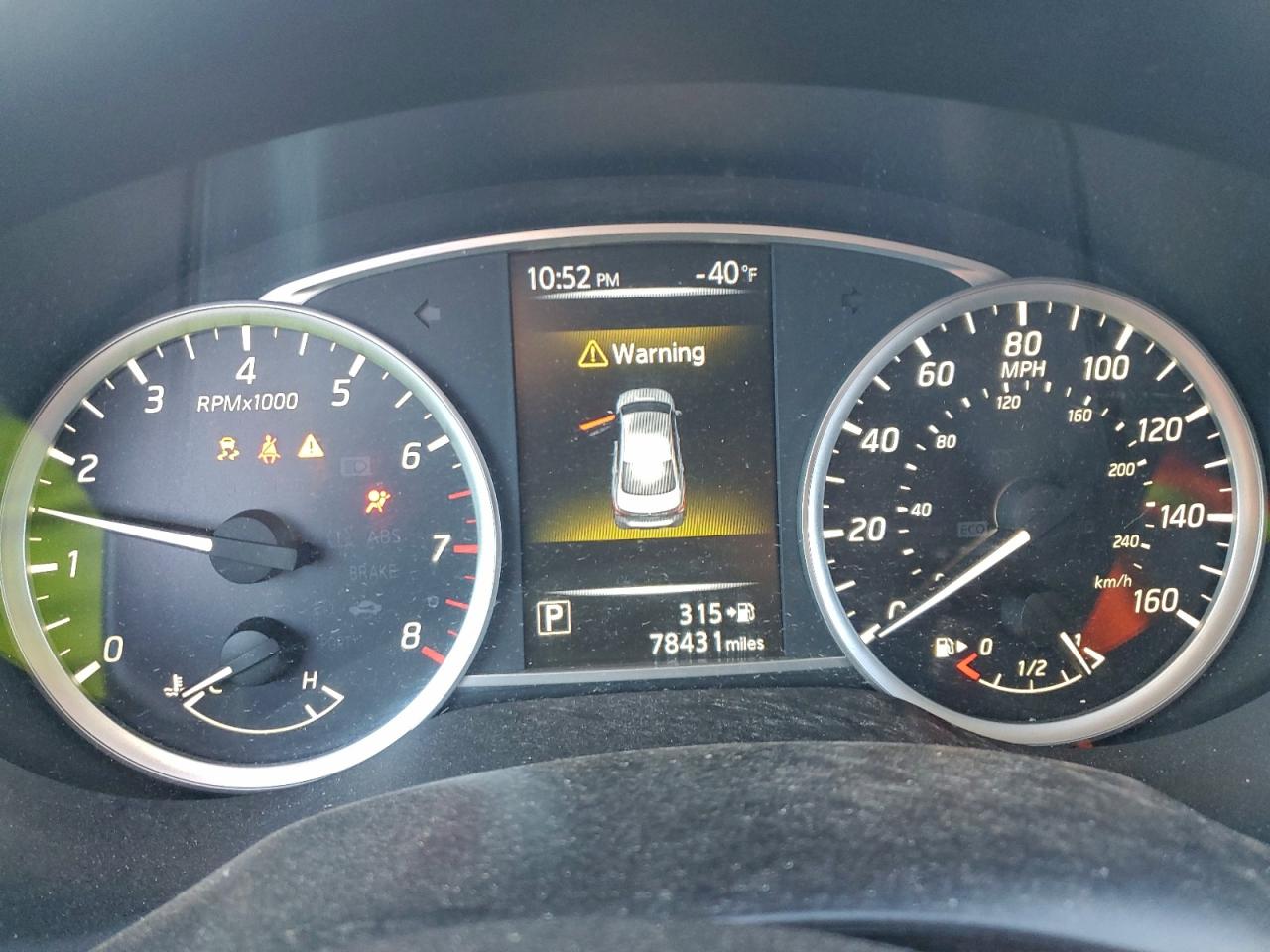 Nissan Sentra S Image 9